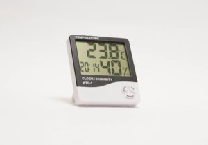 Hygrometer showing 40% humidity